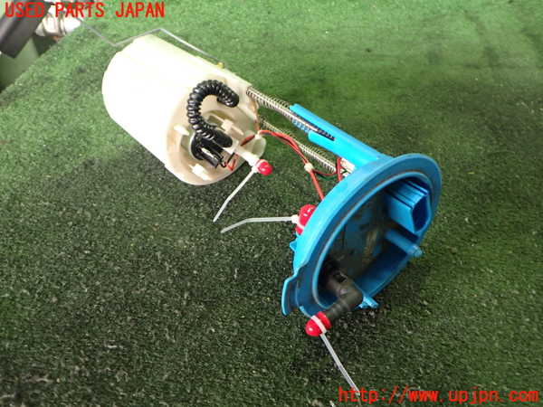 2UPJ-35332510]アウディ・Q3(8UCPSF)燃料ポンプ 中古_m0001.jpg