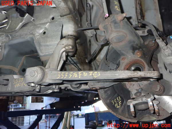 2UPJ-35335186]アウディ・Q3(8UCPSF)左フロントロアアーム1 中古_m0001.jpg