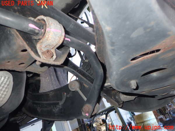 2UPJ-35335445]アウディ・Q3(8UCPSF)リアスタビライザー 中古_m0002.jpg