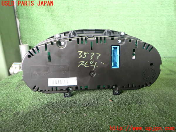 2UPJ-35336170]アウディ・Q3(8UCPSF)スピードメーター 中古_m0002.jpg