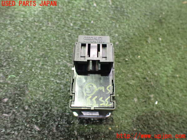 2UPJ-35336308]アウディ・Q3(8UCPSF)スイッチ3 (パーキング) 中古_m0002.jpg