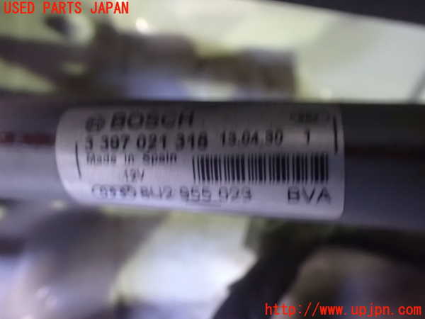 2UPJ-35336770]アウディ・Q3(8UCPSF)フロントワイパーモーター 中古_m0002.jpg