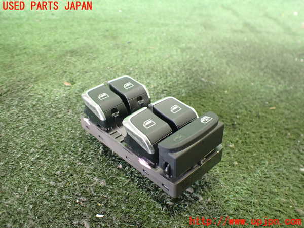 2UPJ-35336240]アウディ・Q3(8UCPSF)右前パワーウィンドウスイッチ 中古_m0001.jpg