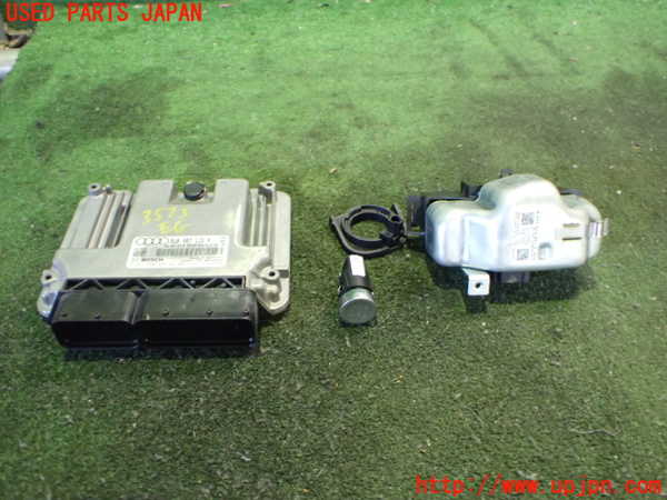2UPJ-35336110]アウディ・Q3(8UCPSF)エンジンコンピューター 中古_m0001.jpg