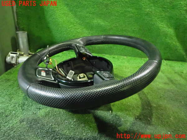 2UPJ-35337855]アウディ・Q3(8UCPSF)ステアリングホイール 中古_m0003.jpg