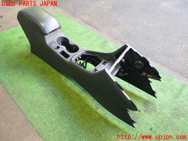 2UPJ-35337540]アウディ・Q3(8UCPSF)センターコンソール 中古_m0001.jpg
