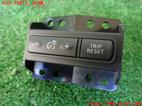 1UPJ-35356307]エクストレイル(NT32)スイッチ2 (メーター照度、TRIP RESET) 中古_m0001.jpg
