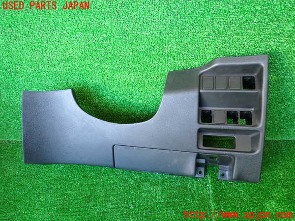 5UPJ-35357691]エクストレイル(NT32)内装トリム類1 中古_m0001.jpg