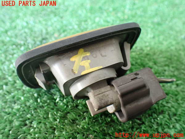 1UPJ-35381152]ランクル100系(HDJ101K)左コーナーランプ 中古_m0002.jpg