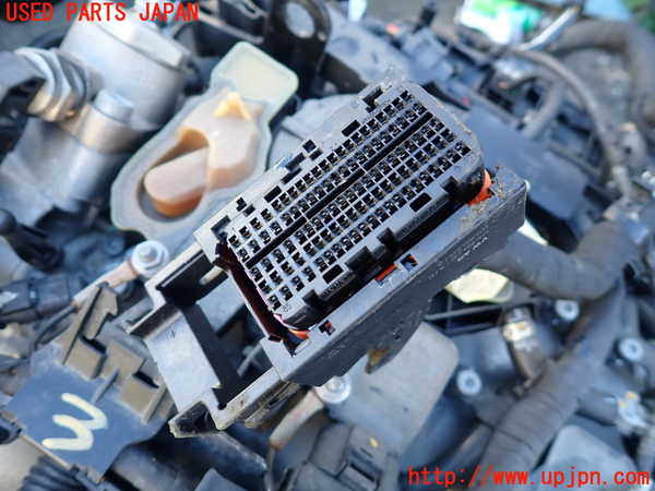 1UPJ-35402010]VW アルテオン(3HDJHF)エンジン DJH 4WD 中古_m0003.jpg