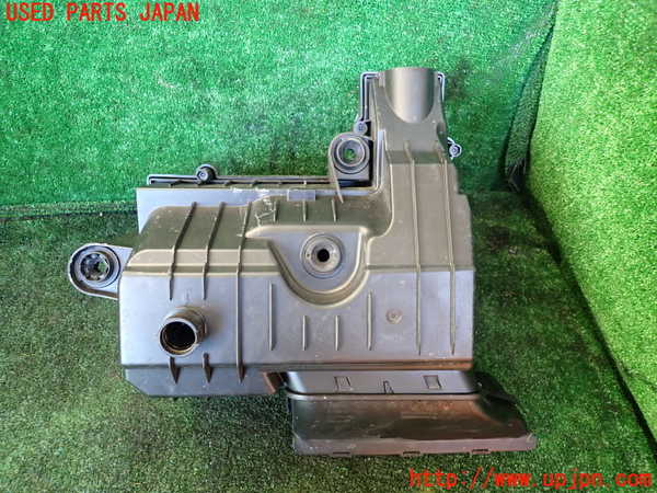1UPJ-35402560]VW アルテオン(3HDJHF)エアクリーナーボックス 中古_m0002.jpg