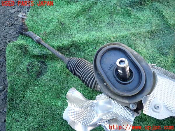 1UPJ-35404235]VW アルテオン(3HDJHF)パワステギアボックス 中古_m0002.jpg