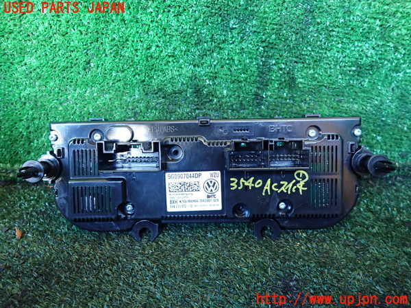 1UPJ-35406066]VW アルテオン(3HDJHF)エアコンスイッチ1 中古_m0003.jpg