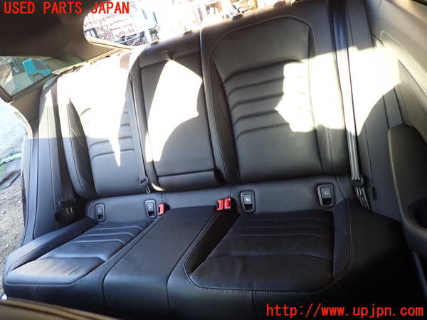 1UPJ-35407385]VW アルテオン(3HDJHF)リアシート 中古_m0001.jpg