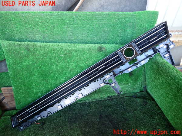 1UPJ-35407526]VW アルテオン(3HDJHF)エアコン吹き出し口1(真中) 中古_m0001.jpg