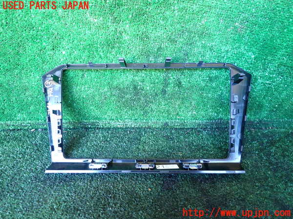 1UPJ-35407692]VW アルテオン(3HDJHF)内装トリム類2 中古_m0002.jpg