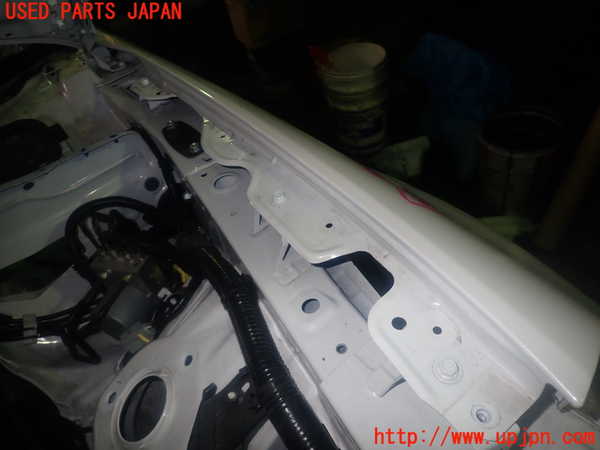 5UPJ-35411082]アバルト・124スパイダー(NF2EK)左前フェンダー 中古_m0002.jpg
