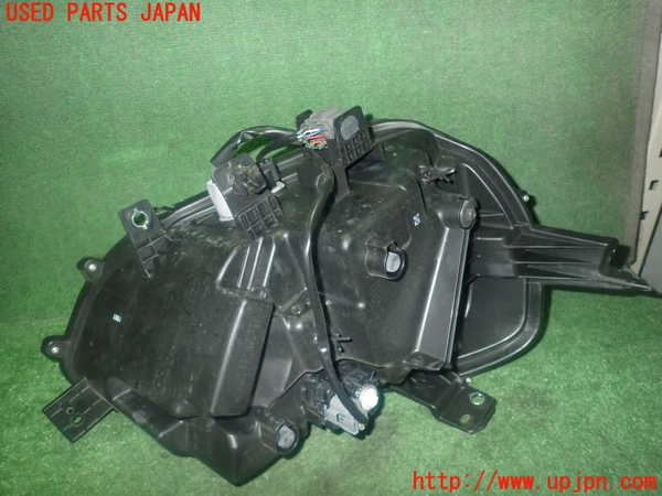 1UPJ-35411132]アバルト・124スパイダー(NF2EK)左ヘッドライト LED 中古_m0002.jpg