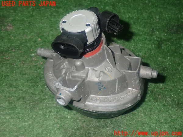 5UPJ-35411182]アバルト・124スパイダー(NF2EK)左フォグ 中古_m0003.jpg