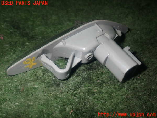 1UPJ-35411160]アバルト・124スパイダー(NF2EK)右ウィンカーレンズ 中古_m0002.jpg