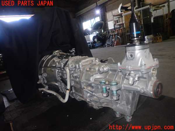 1UPJ-35413200]アバルト・124スパイダー(NF2EK)ミッション MT 3268 中古_m0002.jpg