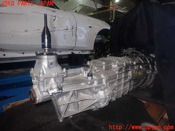 1UPJ-35413200]アバルト・124スパイダー(NF2EK)ミッション MT 3268 中古_m0003.jpg