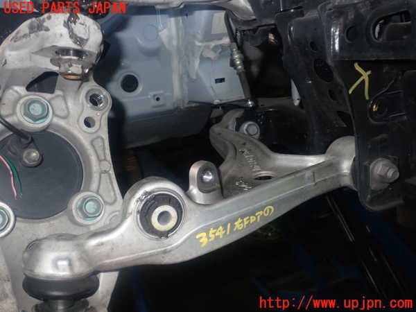 1UPJ-35415176]アバルト・124スパイダー(NF2EK)右フロントロアアーム1 中古_m0001.jpg