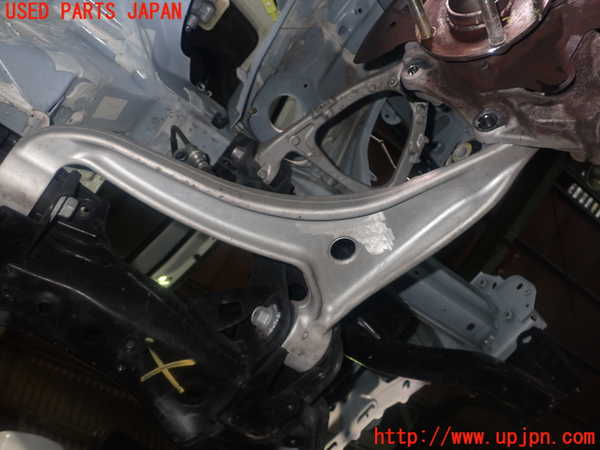 1UPJ-35415176]アバルト・124スパイダー(NF2EK)右フロントロアアーム1 中古_m0002.jpg
