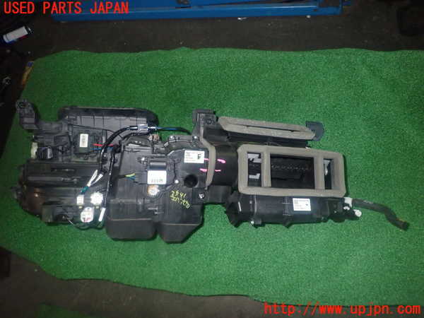 1UPJ-35416081]アバルト・124スパイダー(NF2EK)エバポレーター1 中古_m0001.jpg