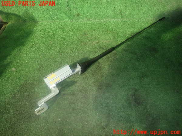 1UPJ-35416550]アバルト・124スパイダー(NF2EK)アンテナ 中古_m0001.jpg