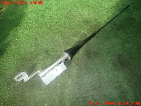 1UPJ-35416550]アバルト・124スパイダー(NF2EK)アンテナ 中古_m0002.jpg