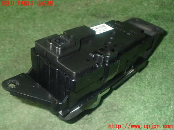 1UPJ-35416309]アバルト・124スパイダー(NF2EK)スイッチ4(ナビコントロール オーディオ) 中古_m0003.jpg