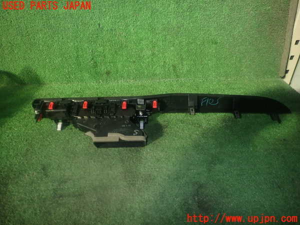 1UPJ-35417528]アバルト・124スパイダー(NF2EK)エアコン吹き出し口3(真中) 中古_m0002.jpg