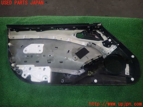 1UPJ-35411234]アバルト・124スパイダー(NF2EK)右ドア内張り 中古_m0002.jpg