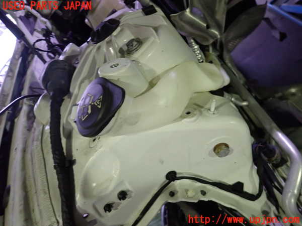 1UPJ-35436791]BMW アクティブハイブリッド5(AH5) F10(FZ35)ウォッシャータンク1 中古_m0001.jpg