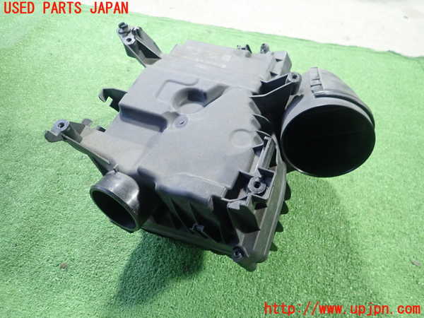 1UPJ-35442560]ベンツ A180(177084)(W177)エアクリーナーボックス 中古_m0001.jpg