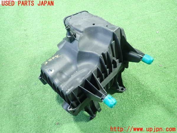 1UPJ-35442560]ベンツ A180(177084)(W177)エアクリーナーボックス 中古_m0002.jpg