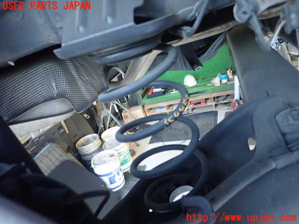 1UPJ-35445100]ベンツ A180(177084)(W177)右リアスプリング 中古_m0001.jpg
