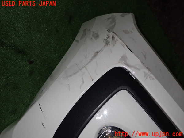 1UPJ-35451010]VW up!(アップ)(AACHY)フロントバンパー 中古_m0002.jpg