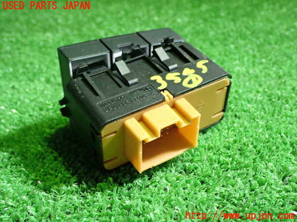 1UPJ-35456306]VW up!(アップ)(AACHY)スイッチ1(アイドリングストップOFF リアデフォガー シートヒーター) 中古_m0003.jpg