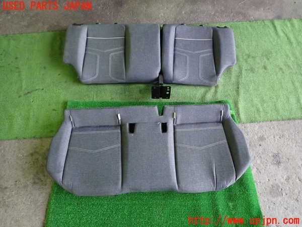 1UPJ-35457385]VW up!(アップ)(AACHY)リアシート 中古_m0001.jpg