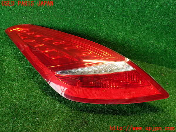 2UPJ-35481536]プジョー・RCZ(T7R5F03)左テールランプ 中古_m0001.jpg