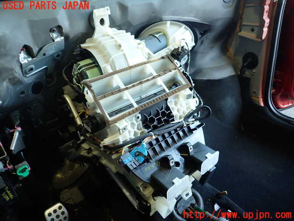 2UPJ-35486081]プジョー・RCZ(T7R5F03)エバポレーター1 中古_m0001.jpg