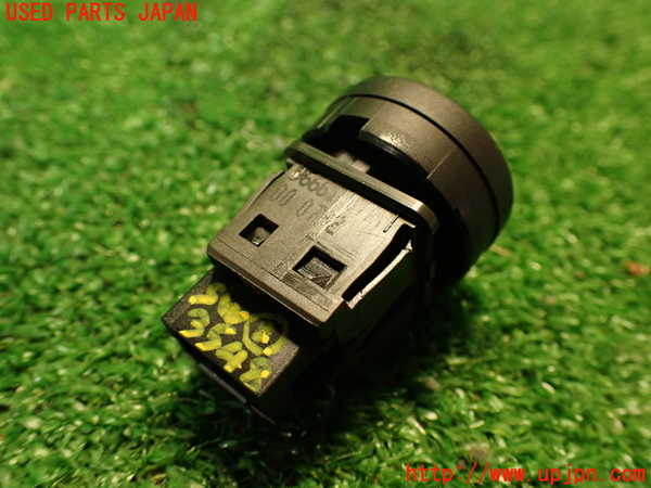 2UPJ-35486307]プジョー・RCZ(T7R5F03)スイッチ2 中古_m0003.jpg
