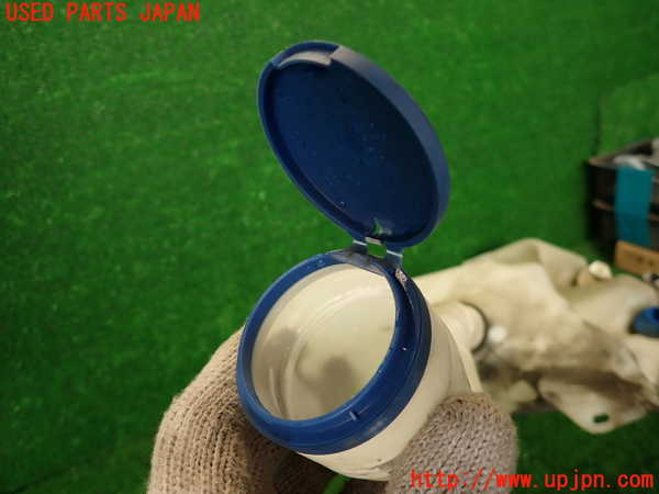 2UPJ-35486791]プジョー・RCZ(T7R5F03)ウォッシャータンク1 中古_m0004.jpg