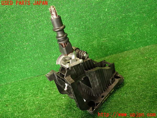 2UPJ-35487560]プジョー・RCZ(T7R5F03)MTシフトレバー 中古_m0001.jpg