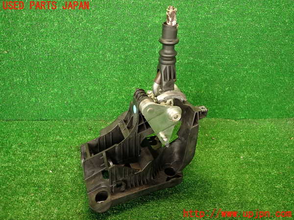 2UPJ-35487560]プジョー・RCZ(T7R5F03)MTシフトレバー 中古_m0002.jpg