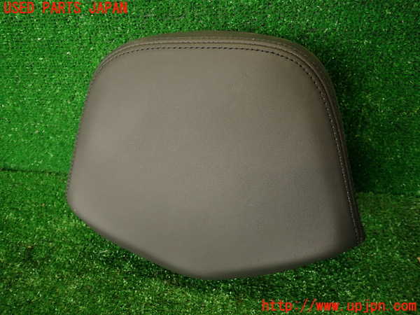 2UPJ-35487150]プジョー・RCZ(T7R5F03)右2列目ヘッドレスト 中古_m0001.jpg