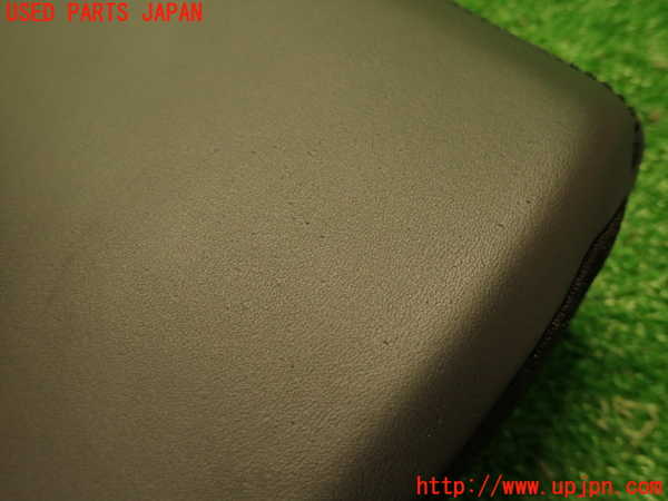 2UPJ-35487150]プジョー・RCZ(T7R5F03)右2列目ヘッドレスト 中古_m0002.jpg