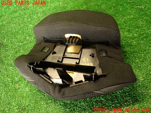 2UPJ-35487150]プジョー・RCZ(T7R5F03)右2列目ヘッドレスト 中古_m0003.jpg